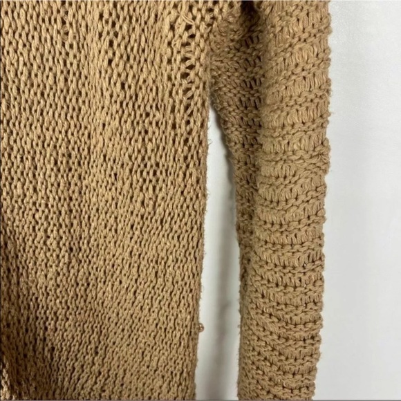 Free People Tops - Free People   AMAZING.  Flattering color fit!!!